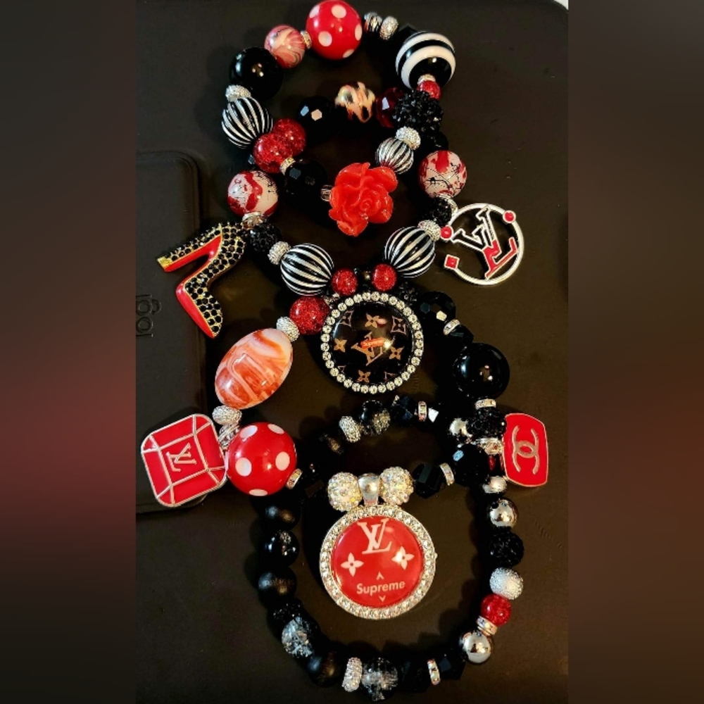 LadyRedUnique Bracelets